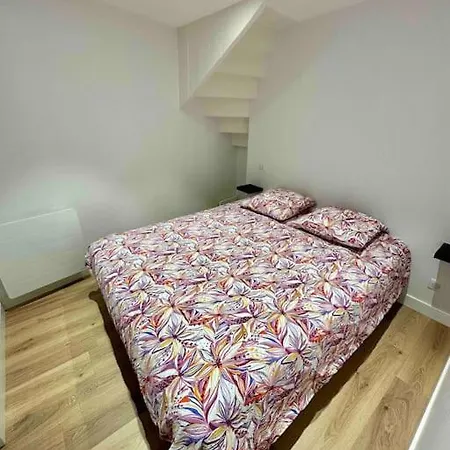Le Port - Maison Dans Le Quartier Du Passage Holiday home